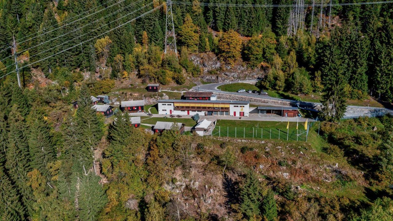 Touring Club Svizzero - Sezione Ticino Vandrerhjem Quinto Eksteriør bilde